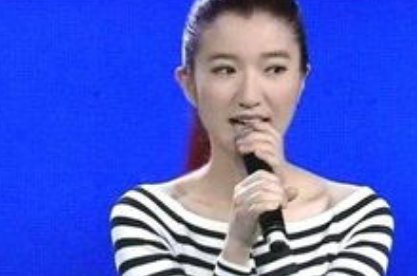 美女戴着猫脸面具上《非诚勿扰》，摘下面具的她，变化有多大呢？