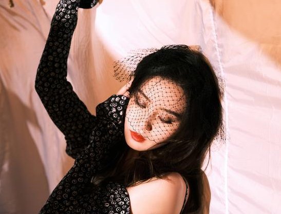 刘诗诗的走路仪态登上热搜，这样的仪态用什么比喻最好？