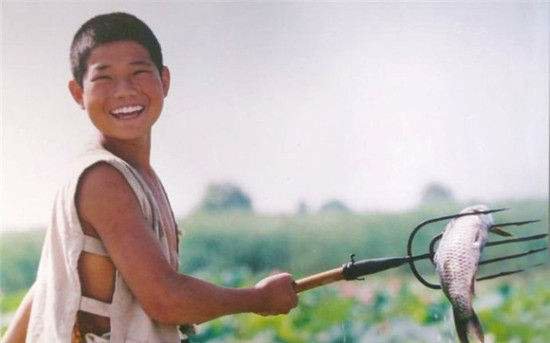 抗日小英雄的故事(简短)