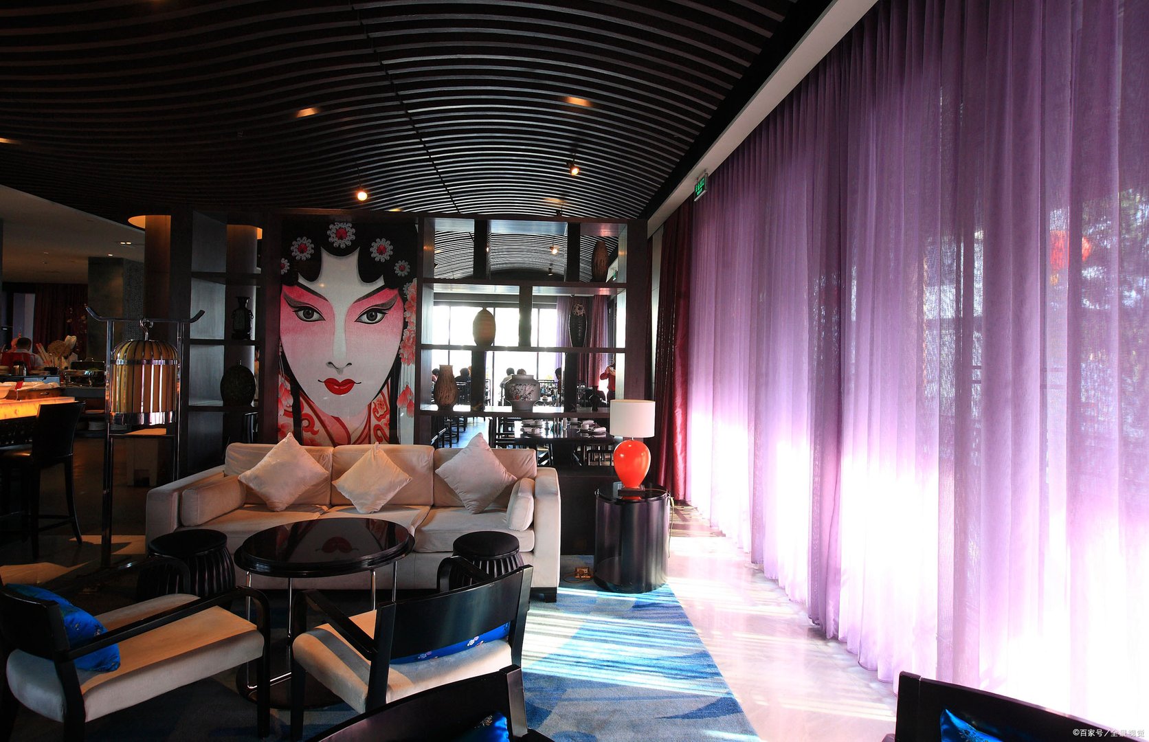 戏曲中脸谱颜色各不同，哪种颜色表示妖邪？