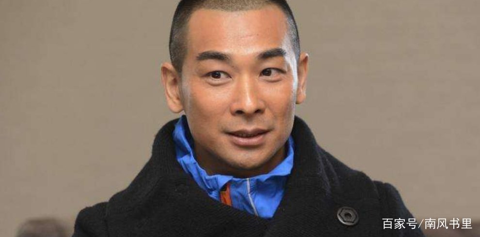 “跌落神坛”的几位明星，成龙证明不服老真的不行，你知道都有谁吗？