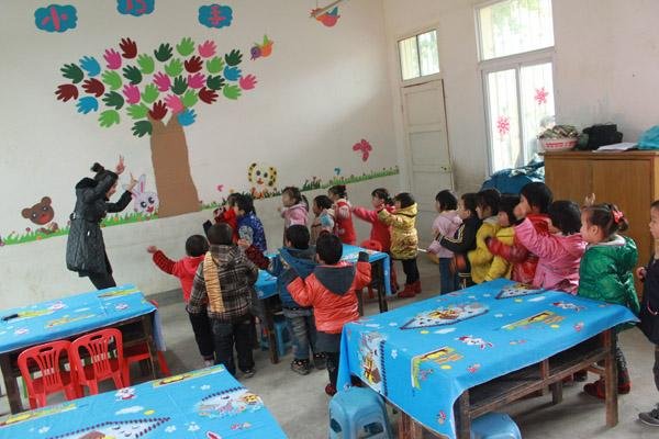 幼儿园老师抱怨孩子冬天不来上课，家长为何不愿意让自己的孩子去上学？