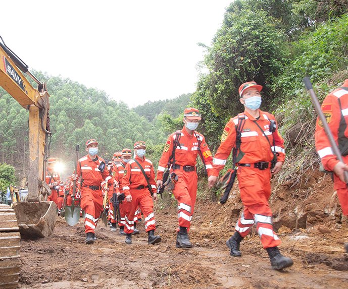 两部黑匣子相关译码工作正在进行,为何搜寻工作仍在进行?