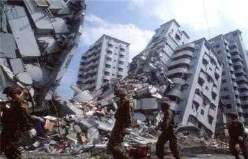 青海6.9级地震瞬间，牛群受惊逃窜，突发地震该如何紧急避险？