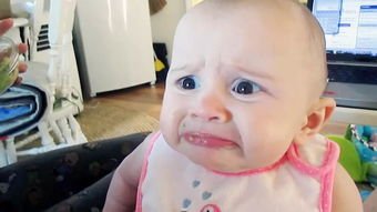 不容易爸爸又来了,邓超带孩子针灸被扎14针,为何网友质疑不合适发布?