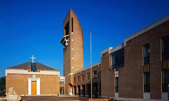 我想报考神学院，有什么条件？