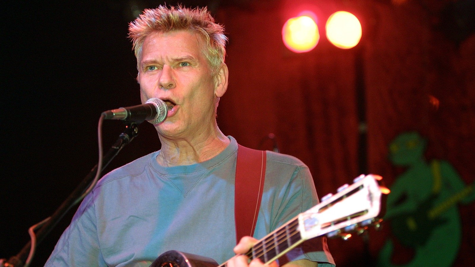 求歌词有~~~啊鲁哇嘿呀~~~的歌名