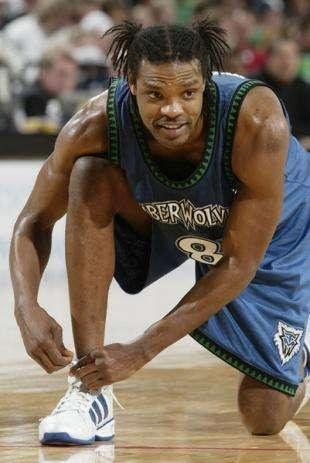 斯普雷维尔是怎么10年败光亿万资产的？