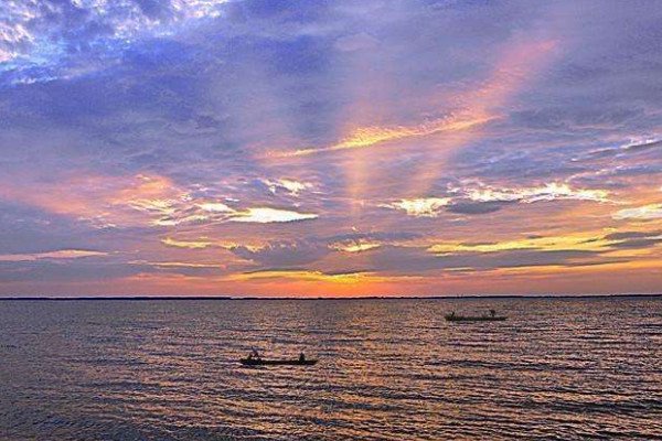 湖南和湖北是以湖为界划分的吗？哪个湖啊