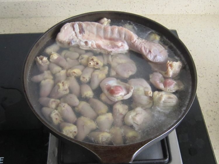 正宗四川卤菜的做法及配方是？