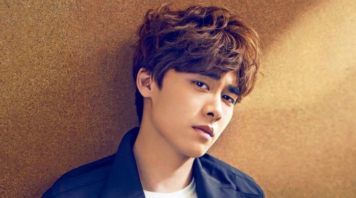 男生烫发后（蓬松），如何打理