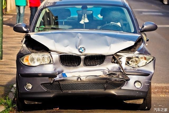 “三者险”买多少合适？50万和100万，差别到底有多大？