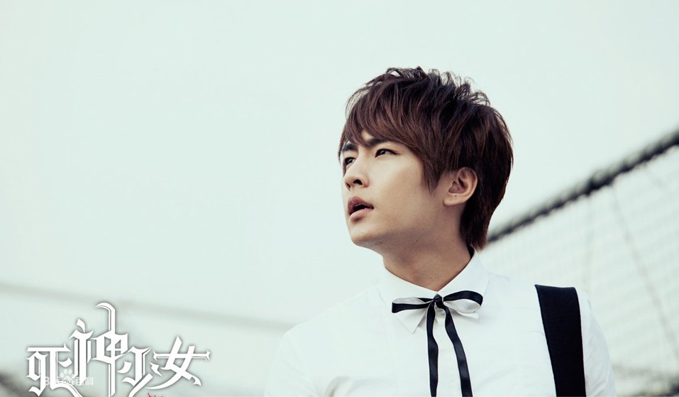 炎亚纶高清图片