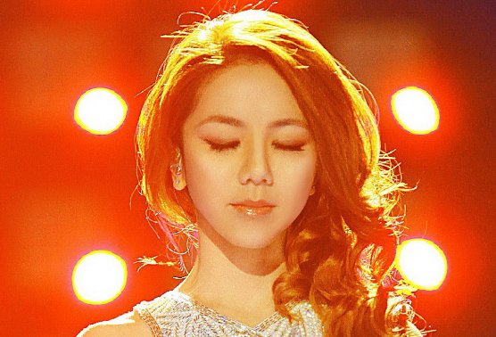 邓紫棋和经纪人张丹缘之间有哪些矛盾？