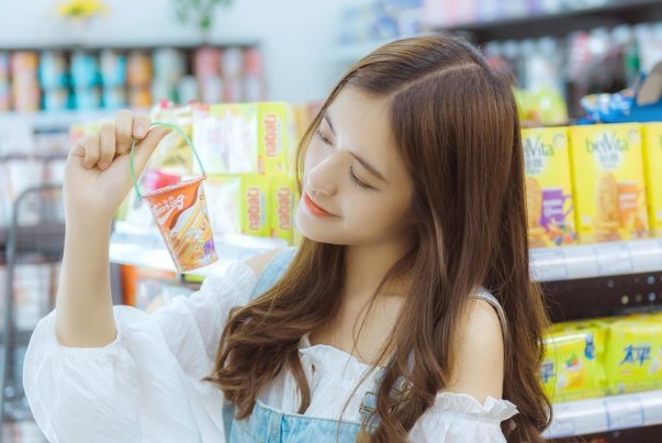 便利店的少女未增删带翻译