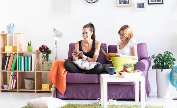 两对夫妻在同一个房间互换 荒唐做法不构成犯罪吗