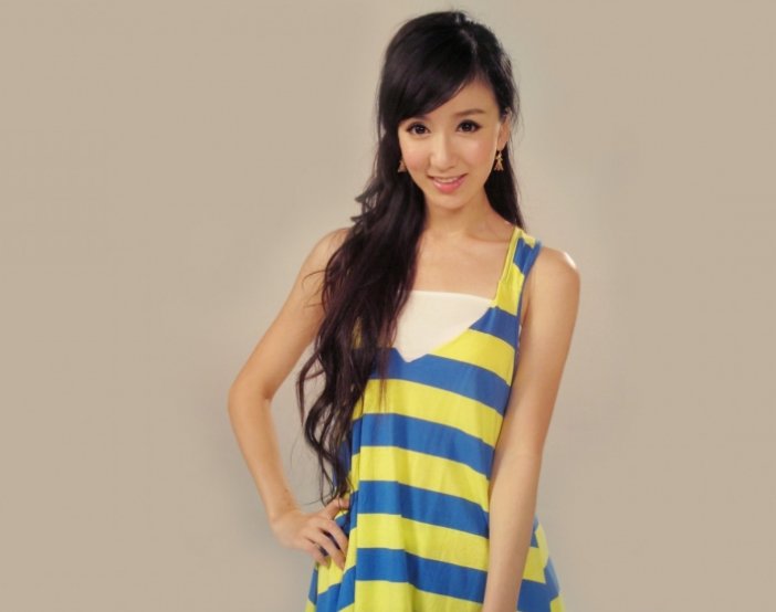 胡一菲和陆展博是什么关系？