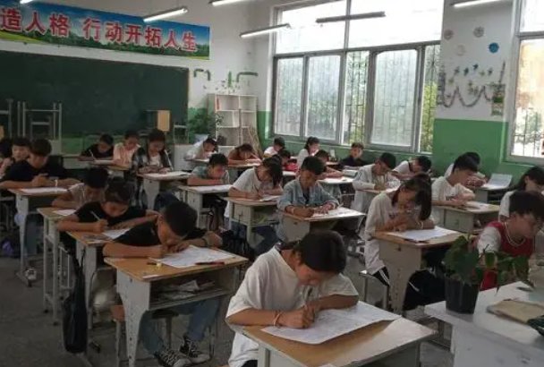 怎样查询小学六年级的毕业考试成绩