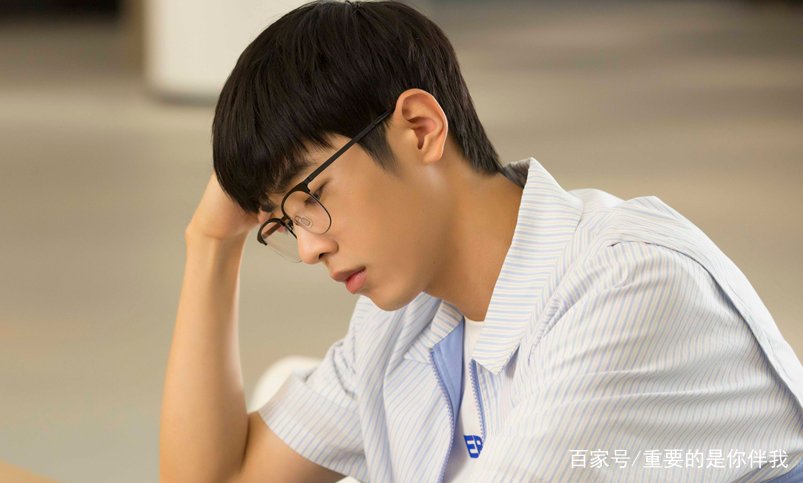 机智的上半场开播,章若楠演绎的是什么角色?