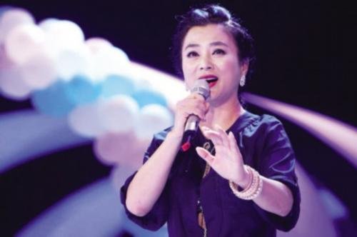 粉红色的回忆原唱者是谁啊？