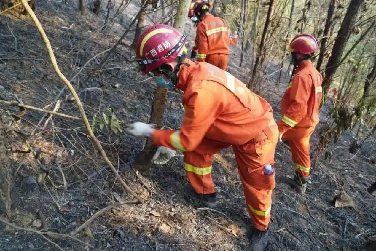 被MU5735弄出心理创伤的不只家属，修复心理创伤需要一个怎样的过程？