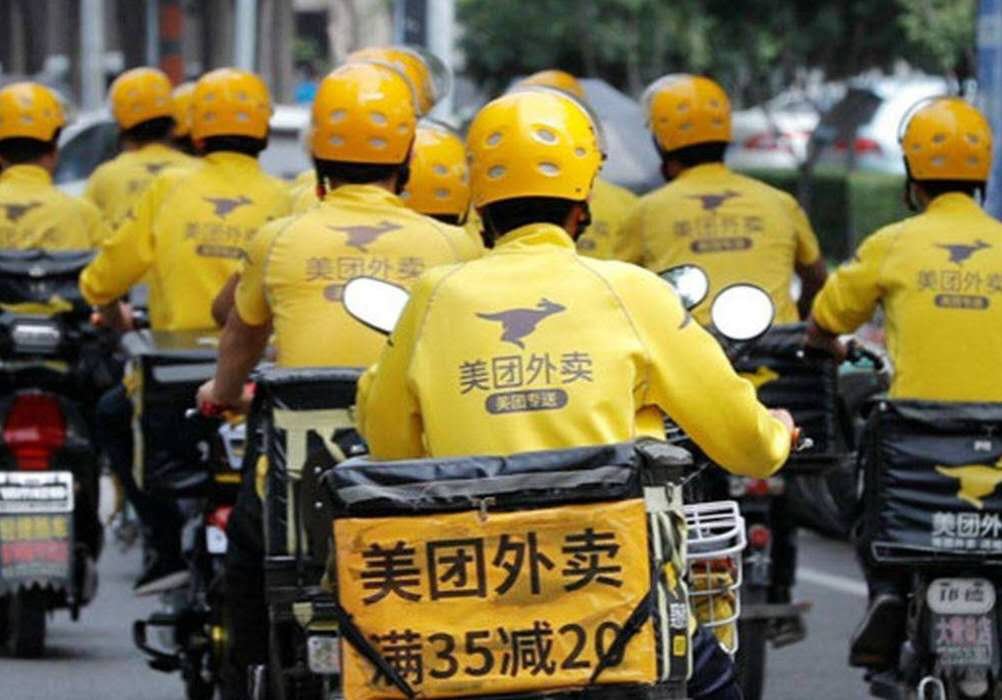 高校外卖堆积,外卖员称月入两三万这是真的吗?