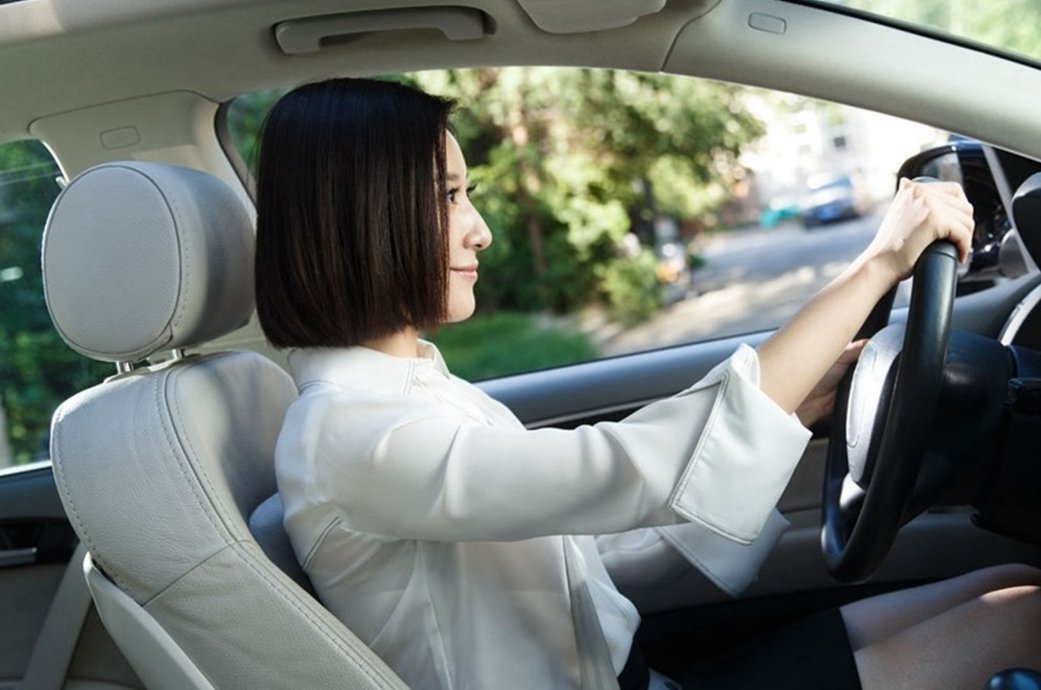 小说中描写开车的段落