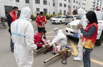 上海小区居民回应居委会殴打两女子，当时究竟发生了什么？