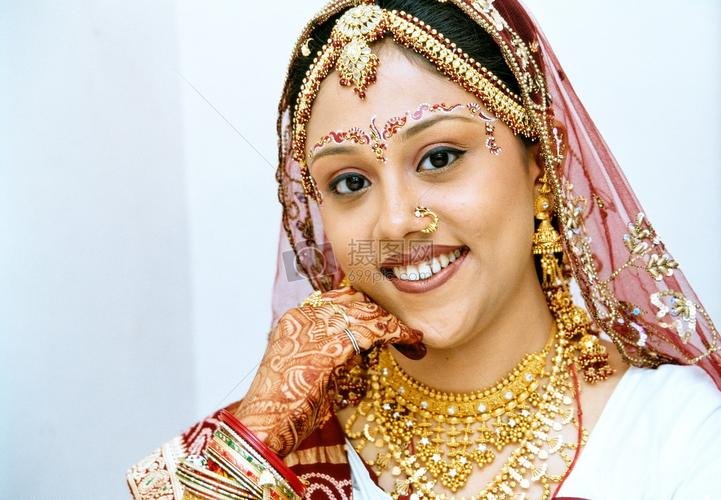 婚礼停电,印度姐妹嫁错郎,导致停电的主要原因是什么?