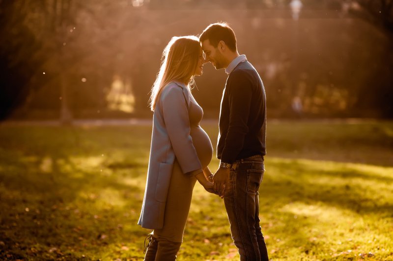 父亲用陌陌和遇见，作为女儿该怎么办？