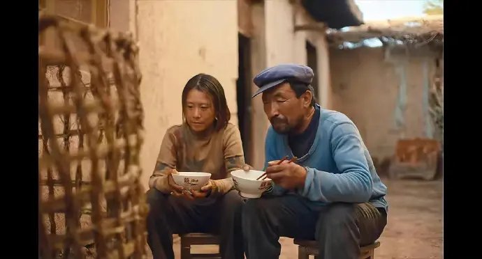 《隐入尘烟》的“票房奇迹”说明了什么？