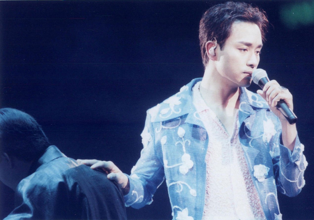 我就是我,不一样的烟火。这个歌词的歌曲叫什么名字