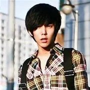 非主流唯美可爱男生头像