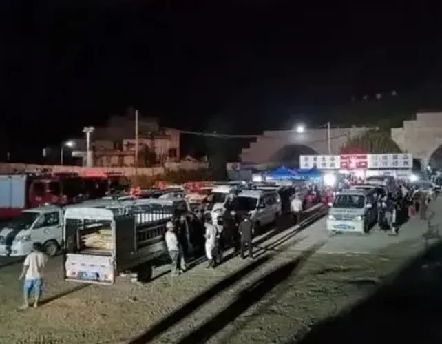 百色一施工隧道塌方9人被困,现在9人都获救了吗?