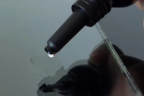 uv胶水固化后怎样去除