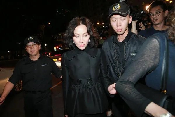 刘嘉玲回应删Angelababy好友，误删好友真的可能吗？