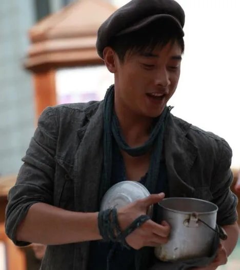 唐嫣罗晋地下恋终曝光 两人在女方房间缠绵数晚