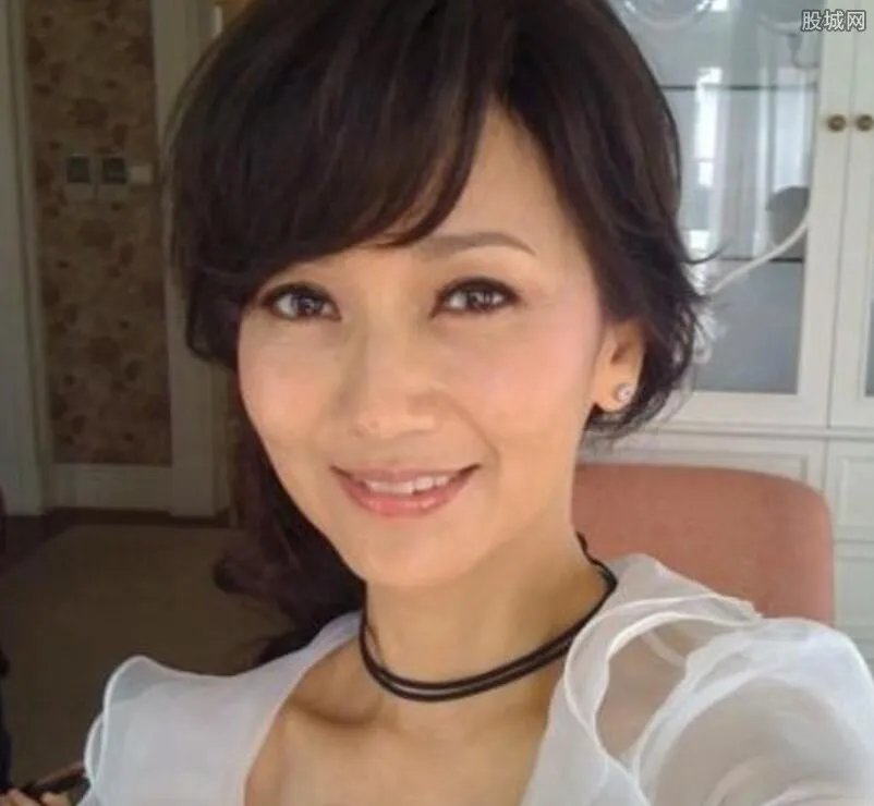 赵雅芝遭家暴事件真相 丑闻背后的真相令人震惊