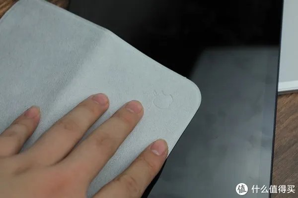 天价苹果擦屏布究竟好不好用?买它真的就是智商税吗?