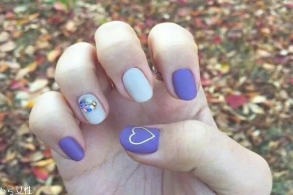 美甲图片2019新款式 2019年美甲新款