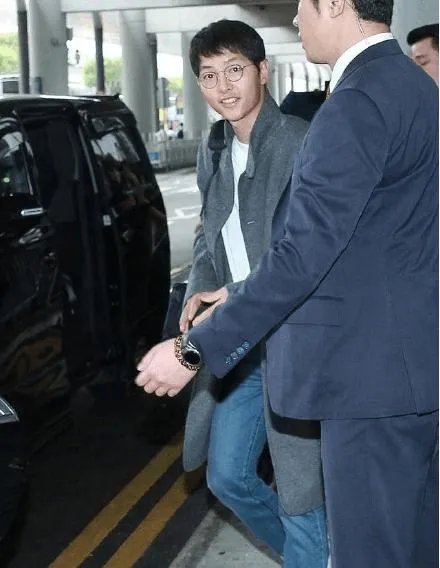 素颜的宋仲基，你还觉得他帅么？