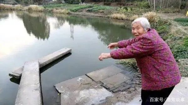84岁老奶奶跳河救落水母子,3岁小孩获救,孩子母亲溺亡,如何评价?