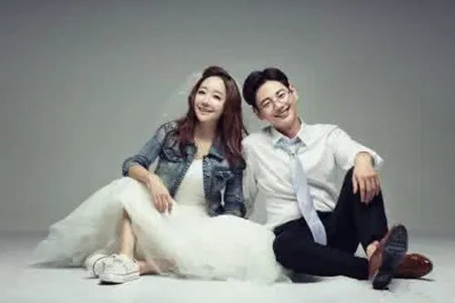 时尚婚礼装扮技巧 让你美美的出席朋友的婚礼