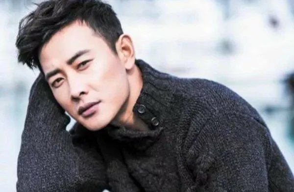 罗晋饰演的萧定权从头哭到尾，爱哭的男孩子总是让人没有好感？