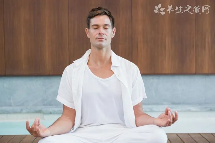 喝庐山云雾茶有什么功效 喝庐山云雾茶有降血脂 助消化和防暑降温的作用