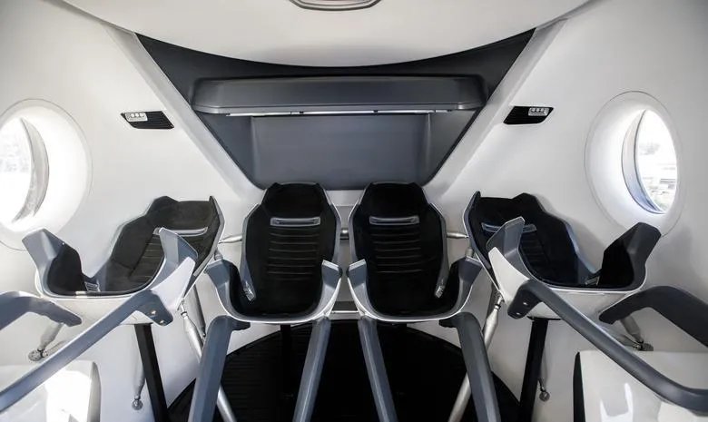 龙飞船载人与空间站对接成功对中国的航空航天有什么影响？