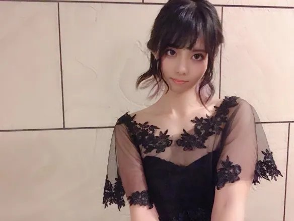 清纯又诱惑的黑丝大白腿 11区Coserてんうみ美图赏