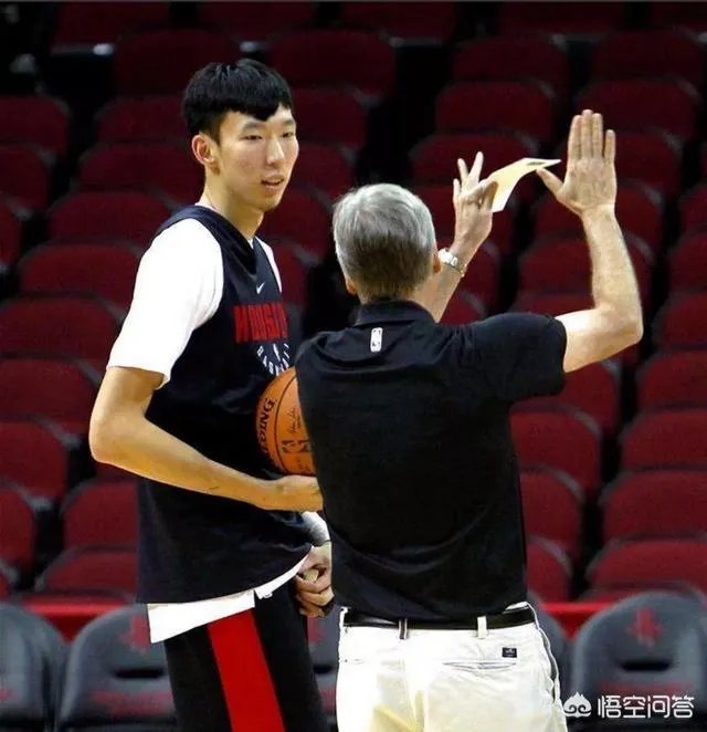 周琦发展联盟砍16分10篮板2盖帽，表现抢眼的他何时才能被德安东尼召回？