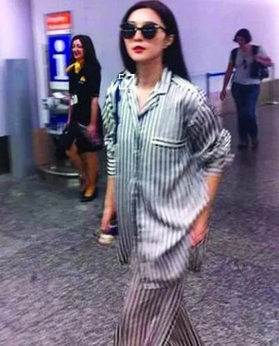 范冰冰病号服图片曝光  范爷晒素颜照网友调侃