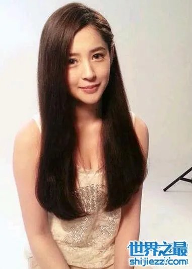 李心艾整容前后照片对比,清新可人整成网红蛇精脸